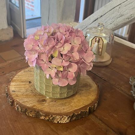 Bed and Breakfast Oh ! Fleurs Des Champs Chaumont-sur-Tharonne Esterno foto